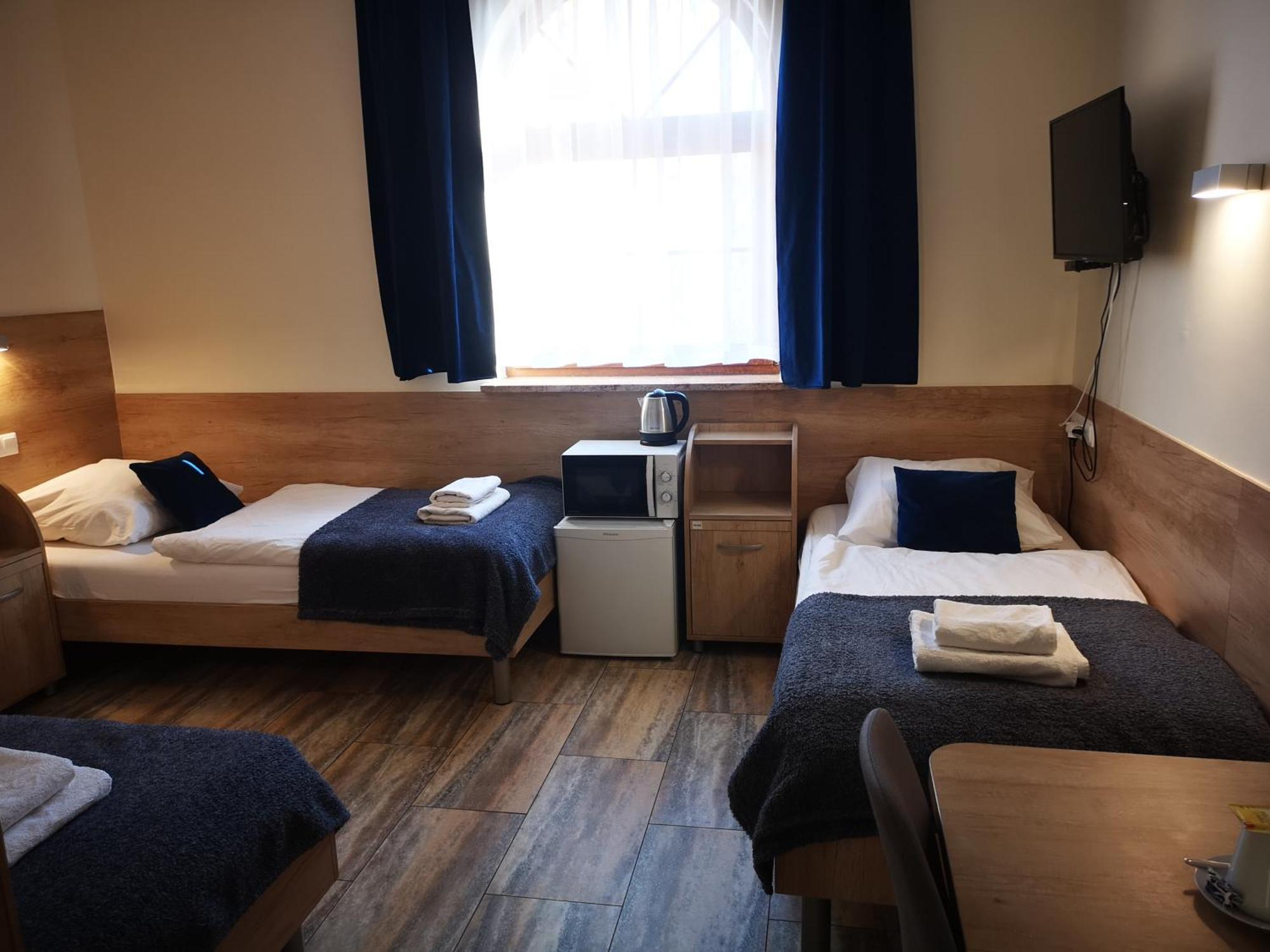 Gosciniec Piast Pokoje I Camper Park Brzezno  Zimmer foto